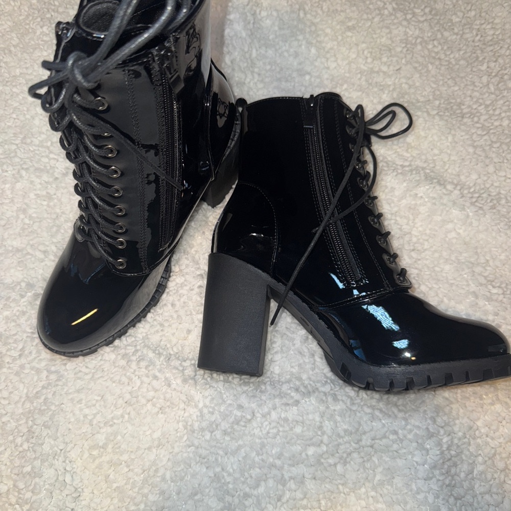 Fashion Nova Glossy Black Heeled Boots - Picture 4 of 5